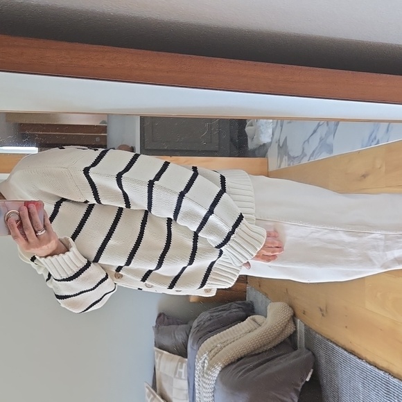 Jenni Kayne Chloe Navy and Cream Striped Cardigan, Coastal California Chic, VGUC - Picture 8 of 9